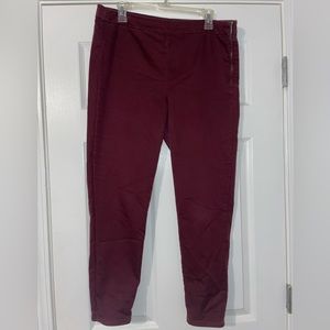 Maroon/burgundy cropped pants with side zip // size 15 (juniors)